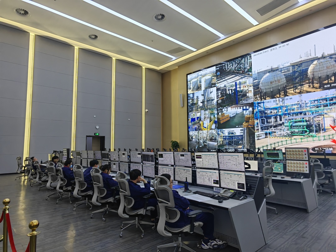嘉化能源 火力全開忙生產(chǎn)，循環(huán)產(chǎn)業(yè)促發(fā)展——新春走基層之信息安全設備制造車間觀察